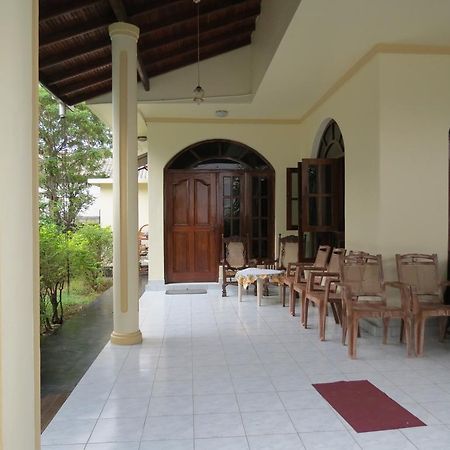 Bolonghes Homestay Negombo Exterior foto