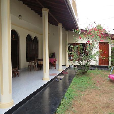 Bolonghes Homestay Negombo Exterior foto